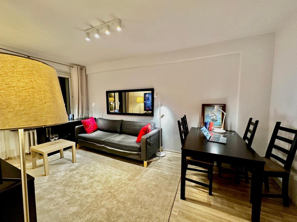 Decor 3 Metro Fast Wifi 1Gbs 80'Tv Hbo Disney Appletv Варшава Экстерьер фото