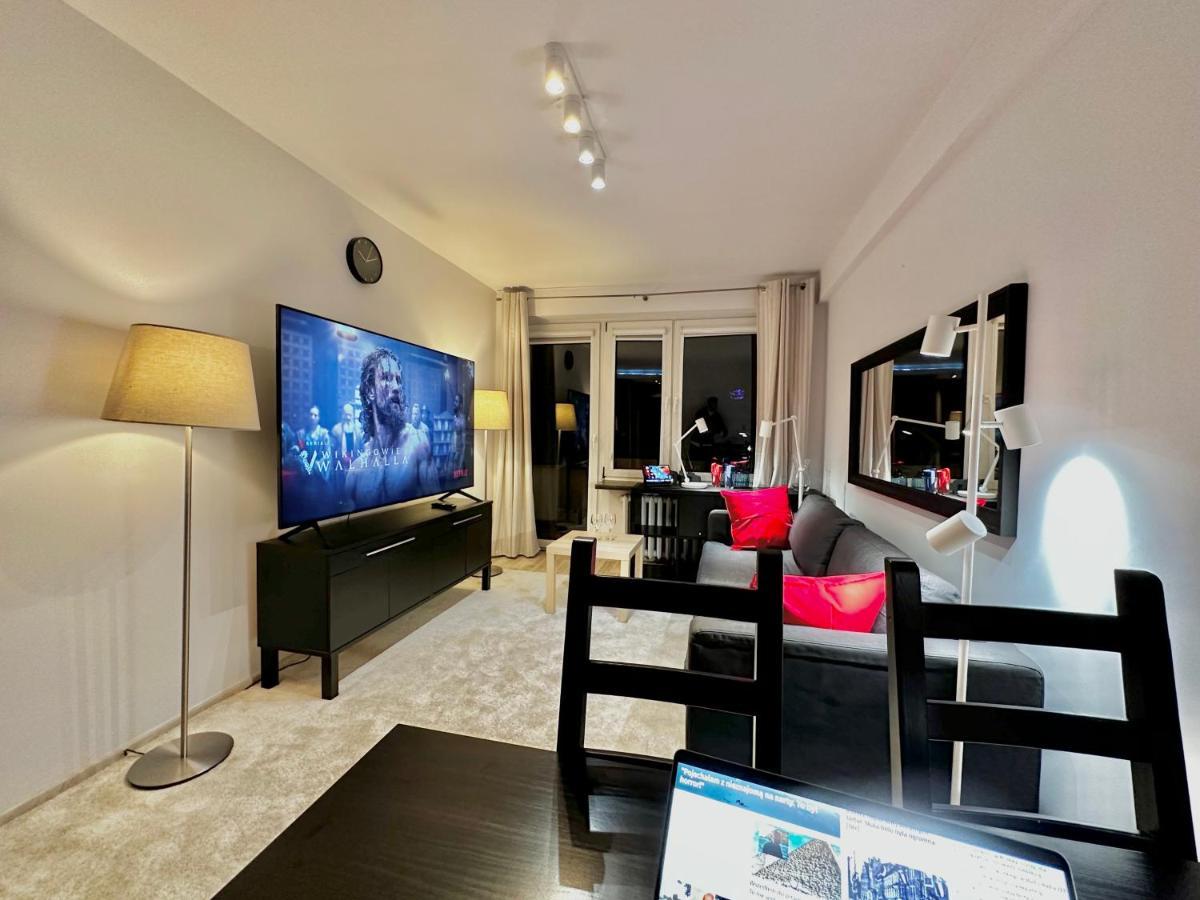 Decor 3 Metro Fast Wifi 1Gbs 80'Tv Hbo Disney Appletv Варшава Экстерьер фото